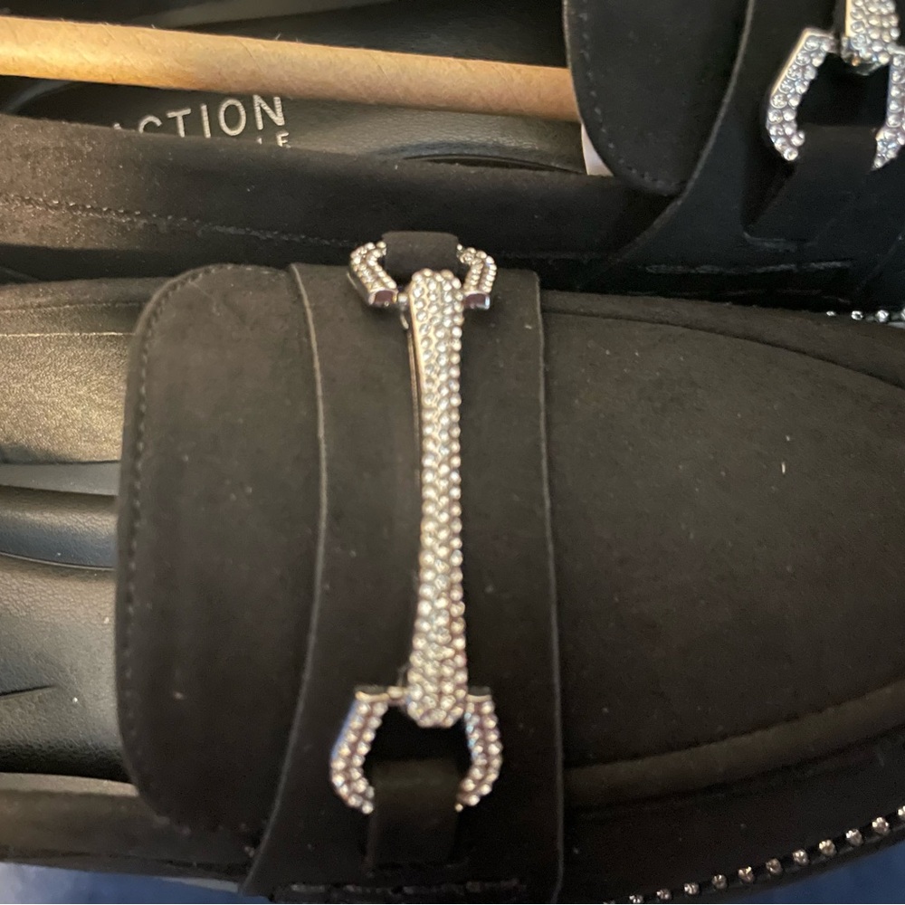 NWT Women’s Kenneth Cole Black Slip-On Loafers - Picture 4 of 5